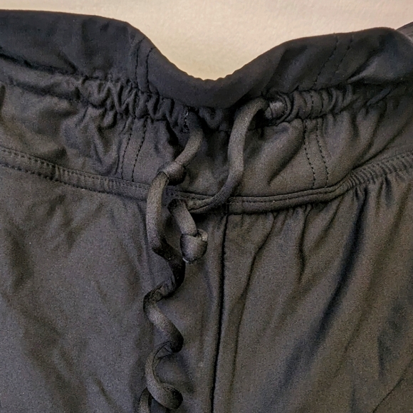 24th & Ocean Swim Shorts 🖤 Active Swim Shorts w/ bikini bottom MEDIUM - Picture 3 of 9